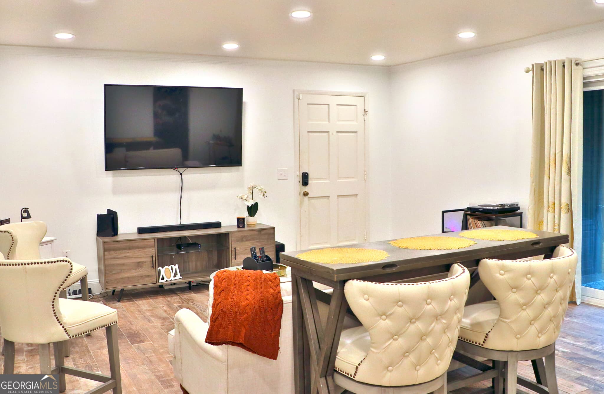 1 bedroom, 1 bathroom, 874 sq ft condominium for sale at 6500 Standing Boy Road UNIT #11, Columbus, GA 31904 — photo 5