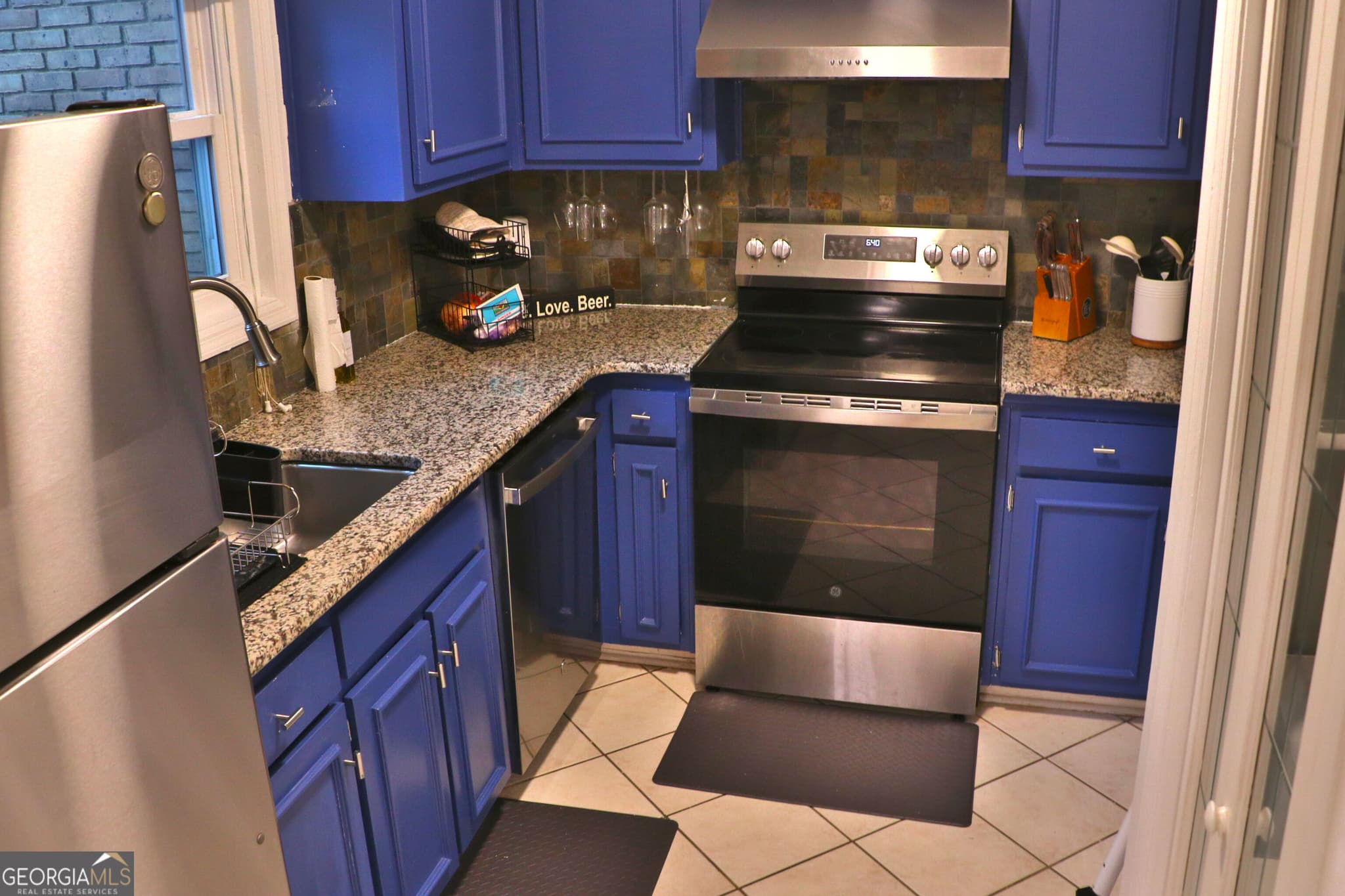1 bedroom, 1 bathroom, 874 sq ft condominium for sale at 6500 Standing Boy Road UNIT #11, Columbus, GA 31904 — photo 8