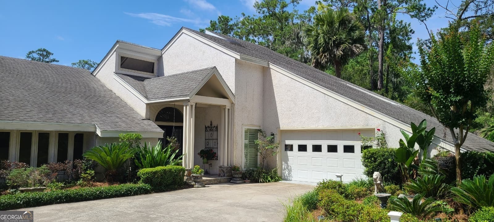 3 bedroom, 3 bathroom, 3,406 sq ft single family residence for sale at 122 Shore Rush Drive, St. Simons, GA 31522 — photo 3