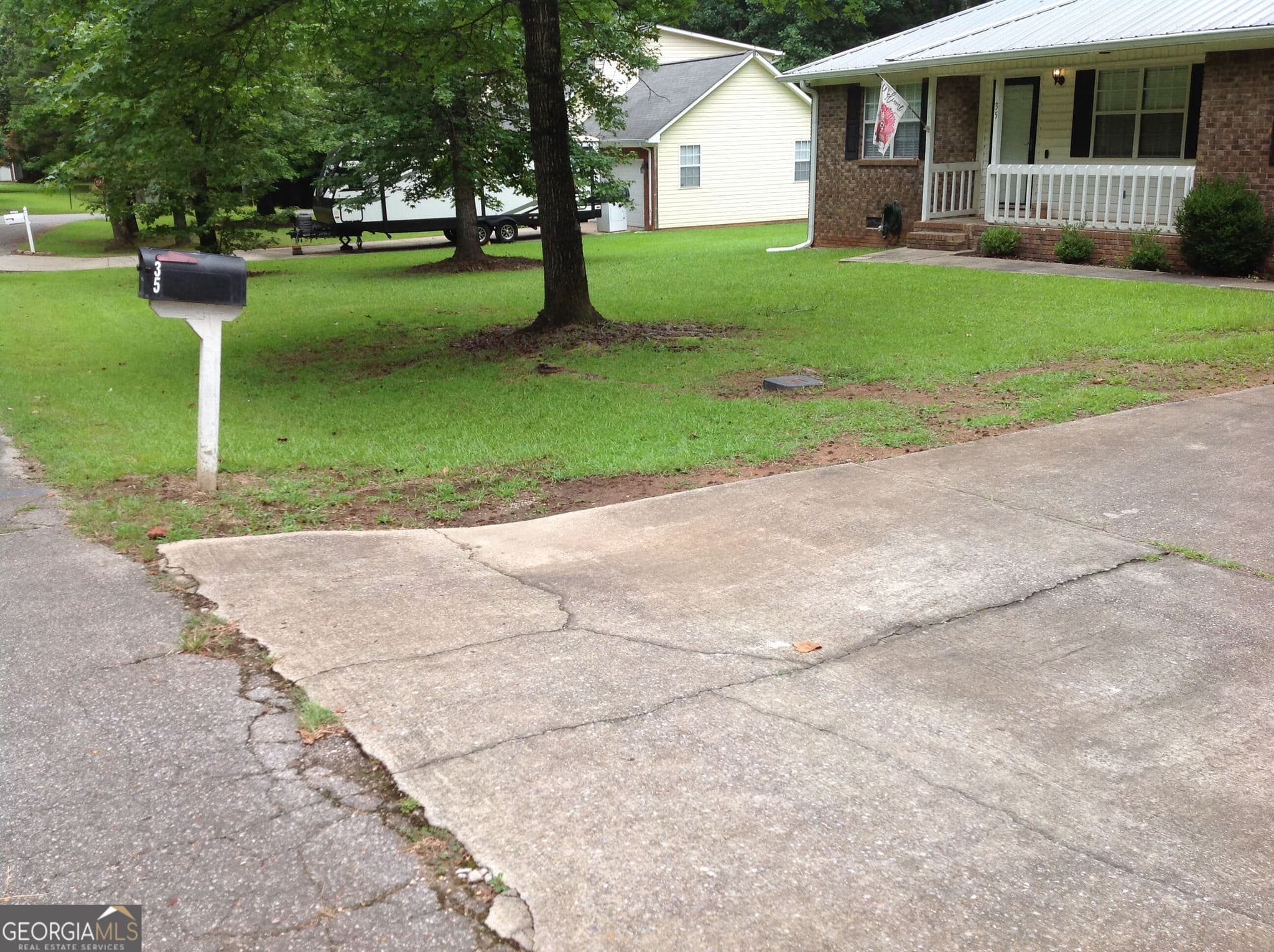 3 bedroom, 2 bathroom, 1,706 sq ft single family residence for sale at 35 Woodland Drive, Weaver, AL 36277 — photo 5