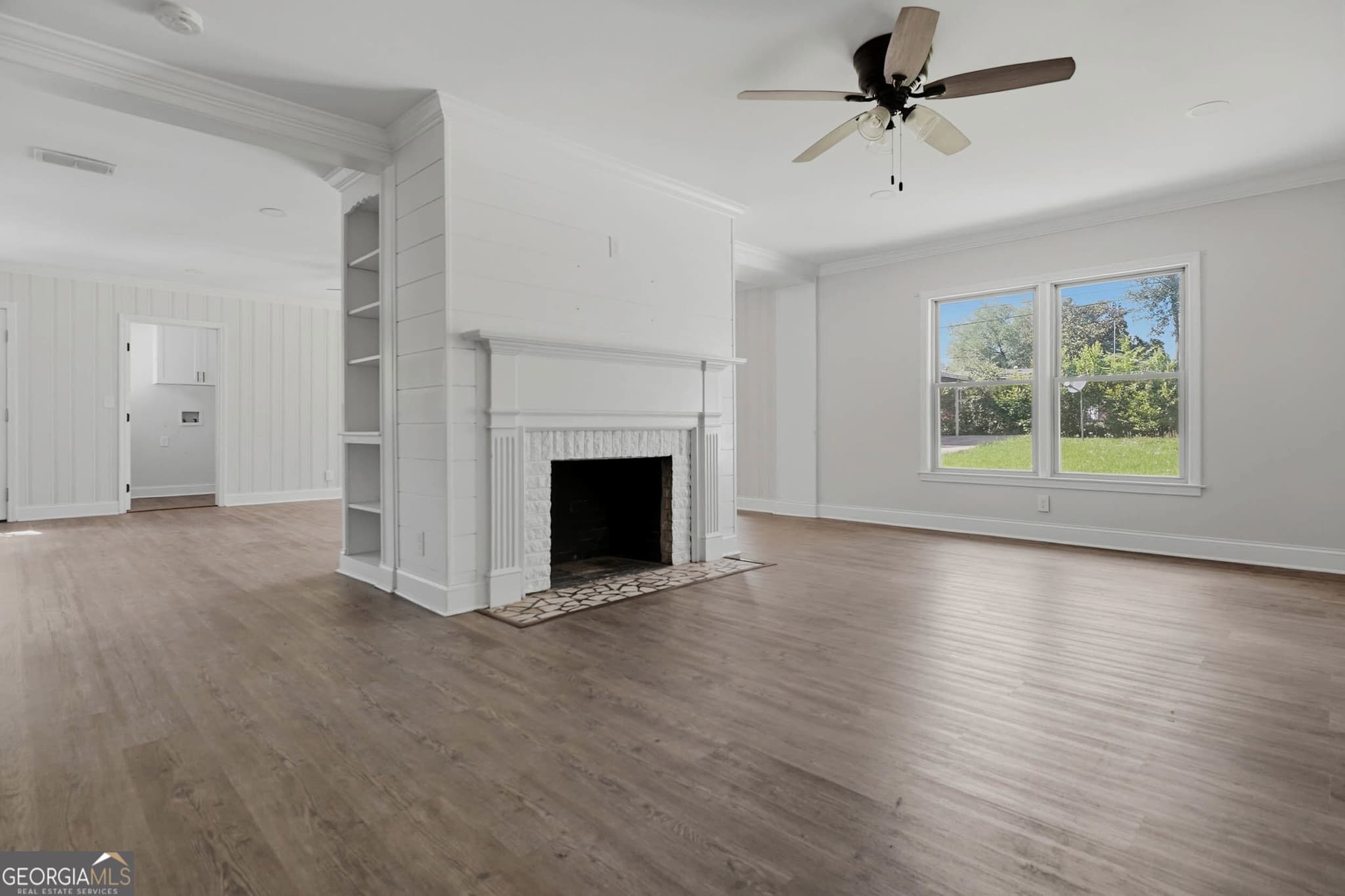 4 bedroom, 3 bathroom, 2,424 sq ft single family residence for sale at 1009 Summit Drive, Albany, GA 31707 — photo 10
