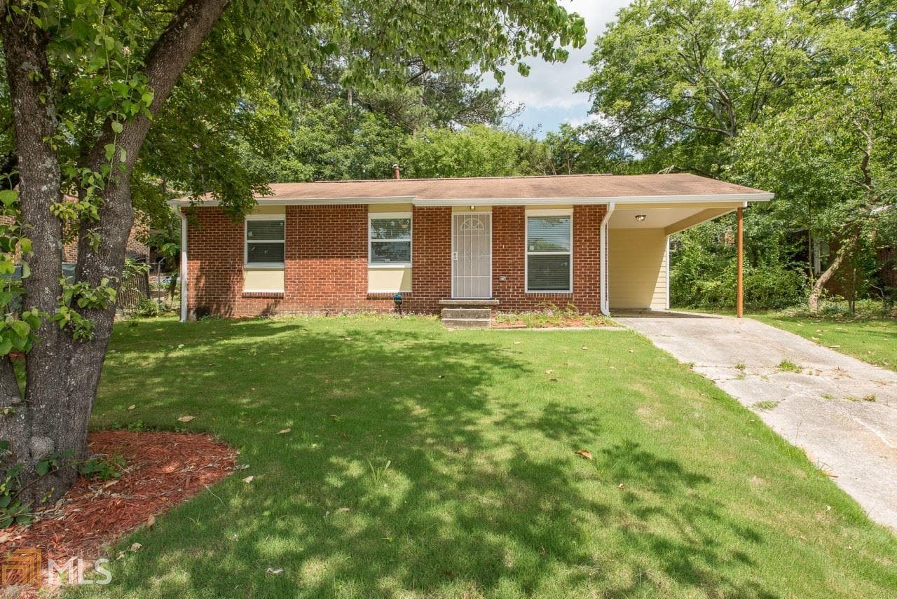 3 bedroom, 2 bathroom, 875 sq ft single family residence for rent at 455 Bolton Road, Atlanta, GA 30331 for $1,295 a month — photo 1 of 19