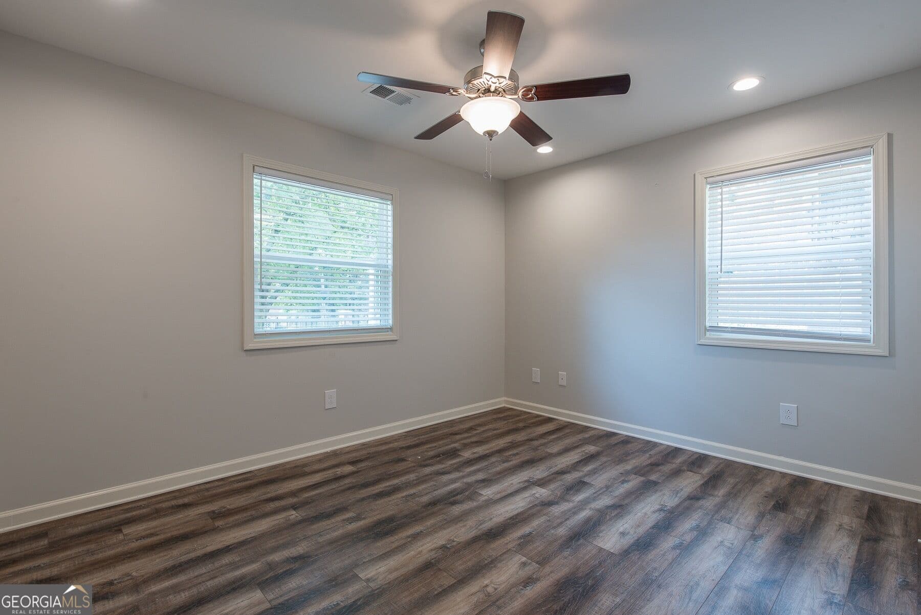 3 bedroom, 2 bathroom, 875 sq ft single family residence for rent at 455 Bolton Road, Atlanta, GA 30331 for $1,295 a month — photo 9