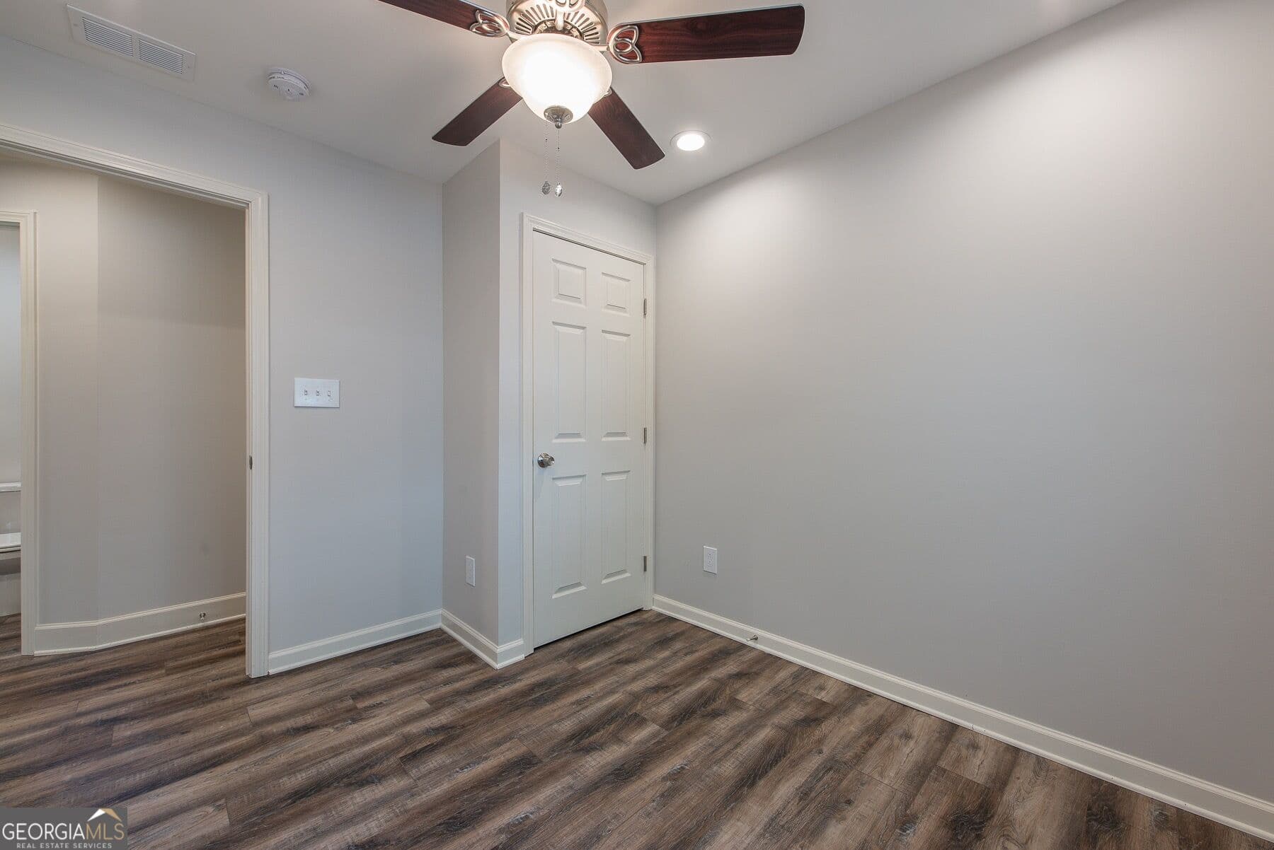 3 bedroom, 2 bathroom, 875 sq ft single family residence for rent at 455 Bolton Road, Atlanta, GA 30331 for $1,295 a month — photo 8