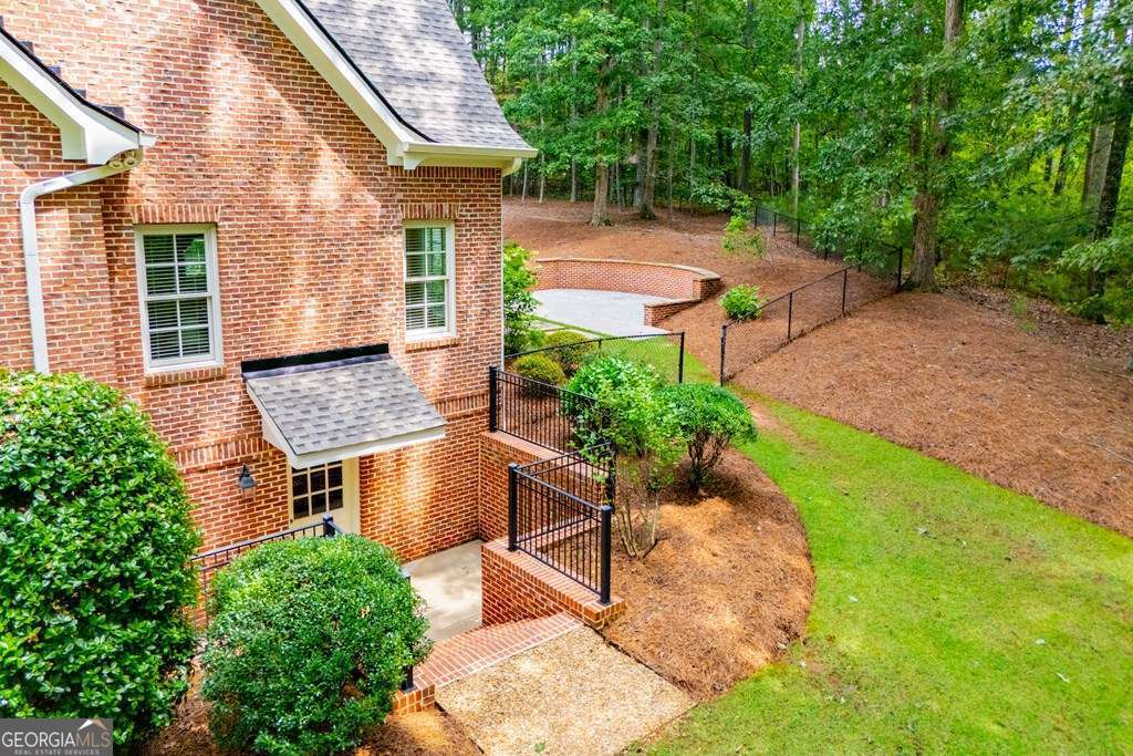 4 bedroom, 3 bathroom, 4,414 sq ft single family residence for sale at 124 Greystone Drive, Bremen, GA 30110 — photo 9