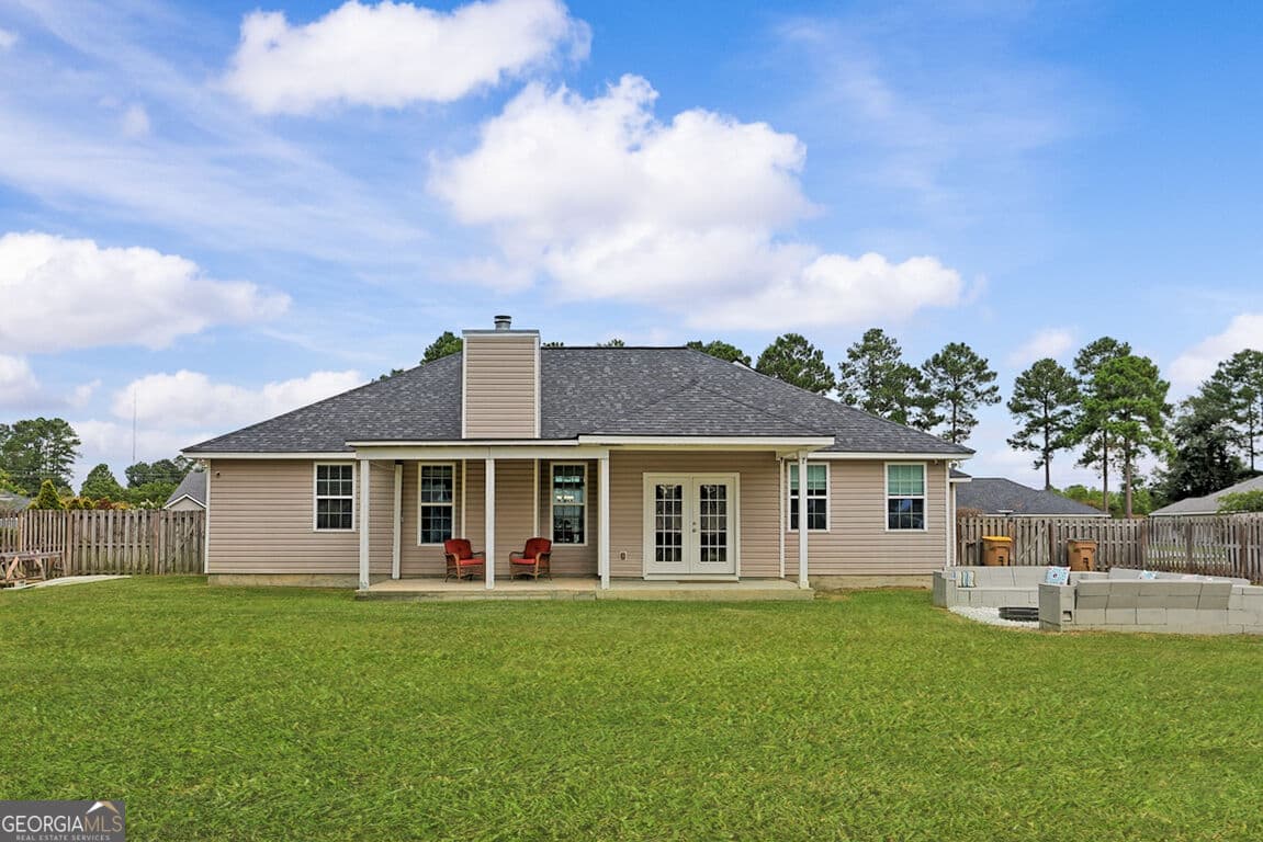 5 bedroom, 2 bathroom, 2,260 sq ft single family residence for sale at 211 Cyane Lane, Guyton, GA 31312 — photo 2