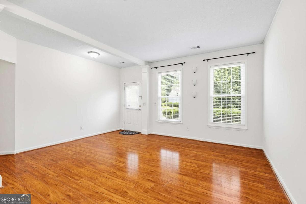3 bedroom, 2.5 bathroom, 1,998 sq ft single family residence for sale at 490 Chippenham Court, Johns Creek, GA 30005 — photo 7