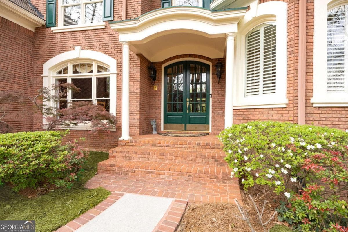 4 bedroom, 4.5 bathroom, 4,975 sq ft single family residence for sale at 4291 Bristlecone Drive, Marietta, GA 30064 — photo 2