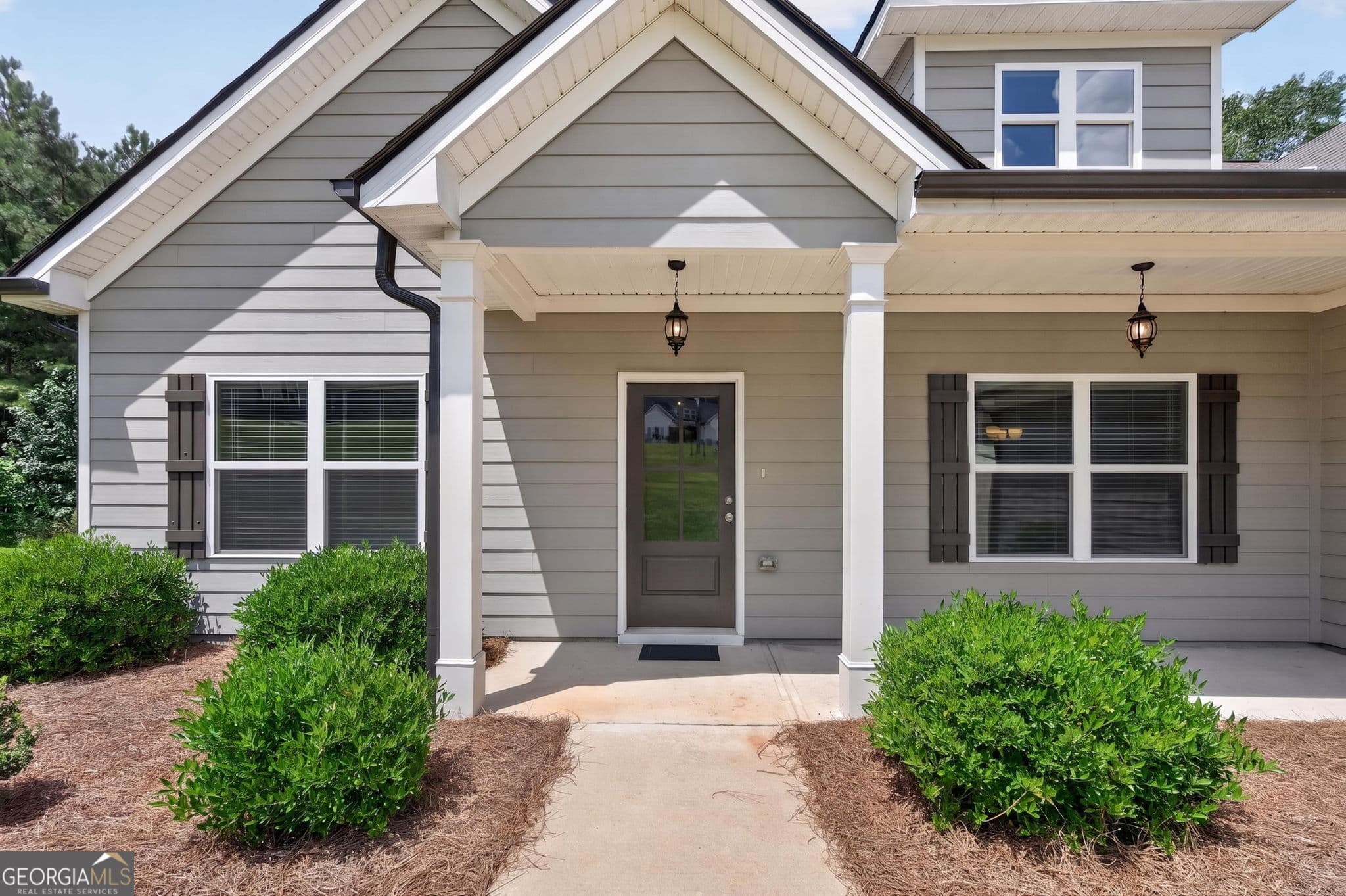 3 bedroom, 2.5 bathroom, 2,250 sq ft single family residence for sale at 137 Holtz Drive, Carrollton, GA 30117 — photo 3