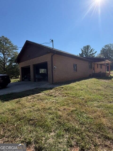 3 bedroom, 2 bathroom, 1,558 sq ft single family residence for rent at 867 Sandhill Hulett Rd, Villa Rica, GA 30180 for $2,000 a month — photo 2