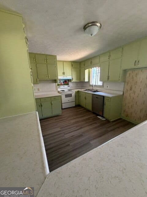 3 bedroom, 2 bathroom, 1,558 sq ft single family residence for rent at 867 Sandhill Hulett Rd, Villa Rica, GA 30180 for $2,000 a month — photo 6