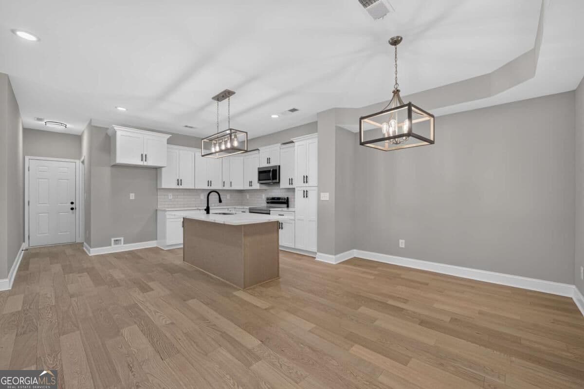 4 bedroom, 3.5 bathroom single family residence for sale at 1717 Hilton Ridge Court, Lithonia, GA 30058 — photo 10