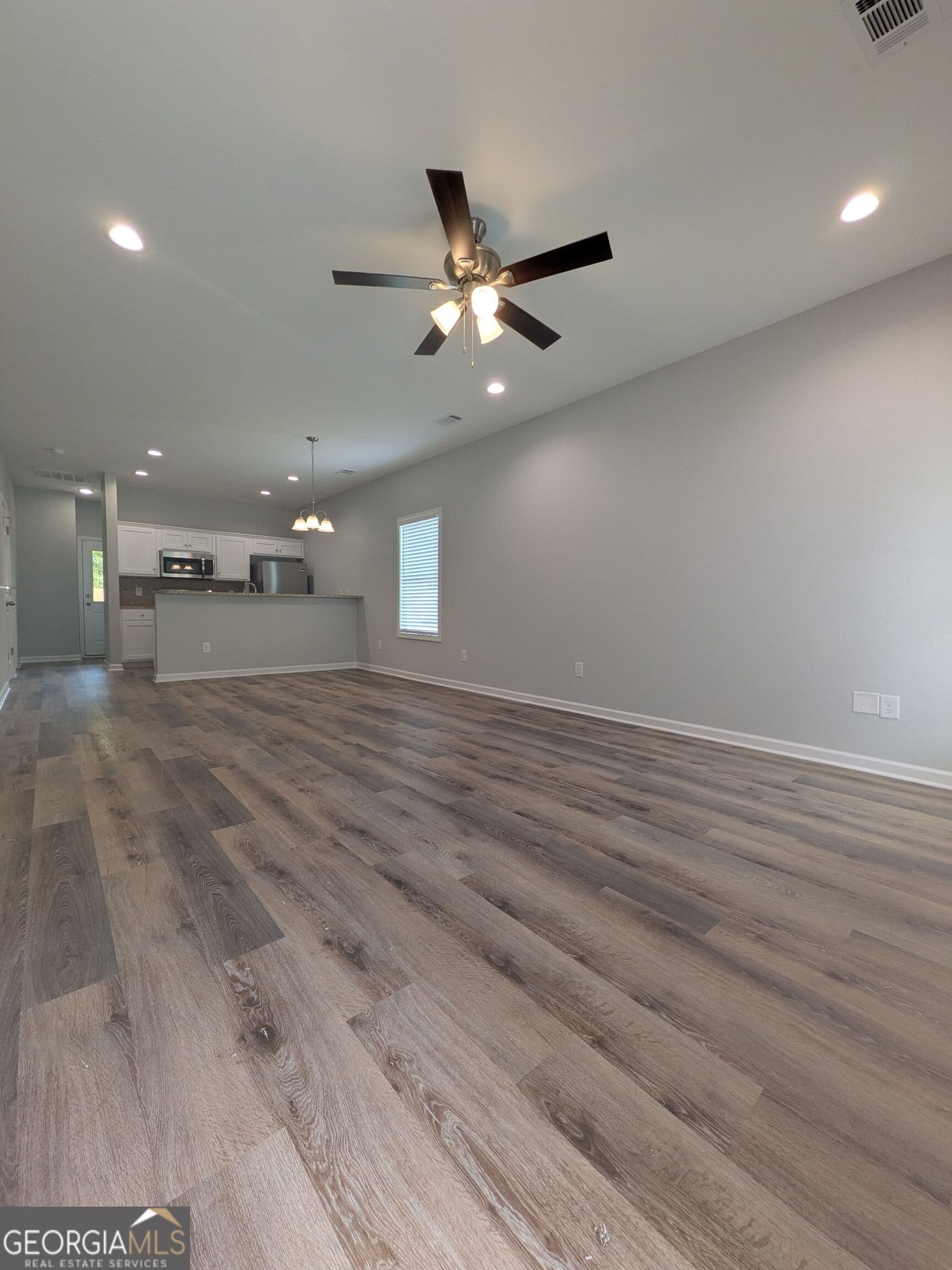 3 bedroom, 2 bathroom, 1,167 sq ft single family residence for sale at 1348 16th Street, Columbus, GA 31901 — photo 4