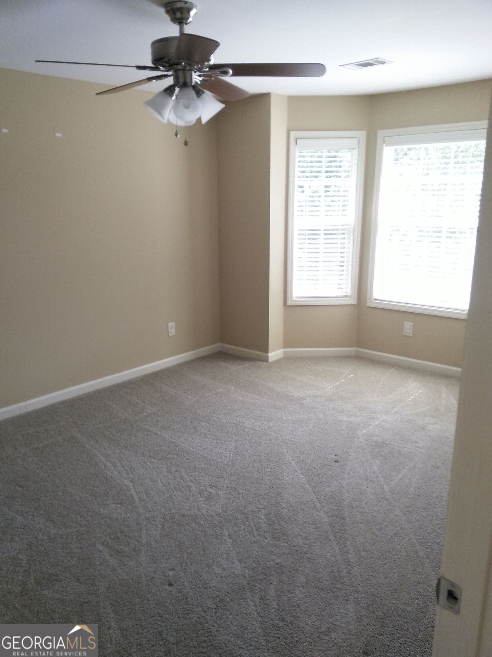 6 bedroom, 4.5 bathroom, 4,474 sq ft single family residence for sale at 280 Langshire Drive, Mcdonough, GA 30253 — photo 10