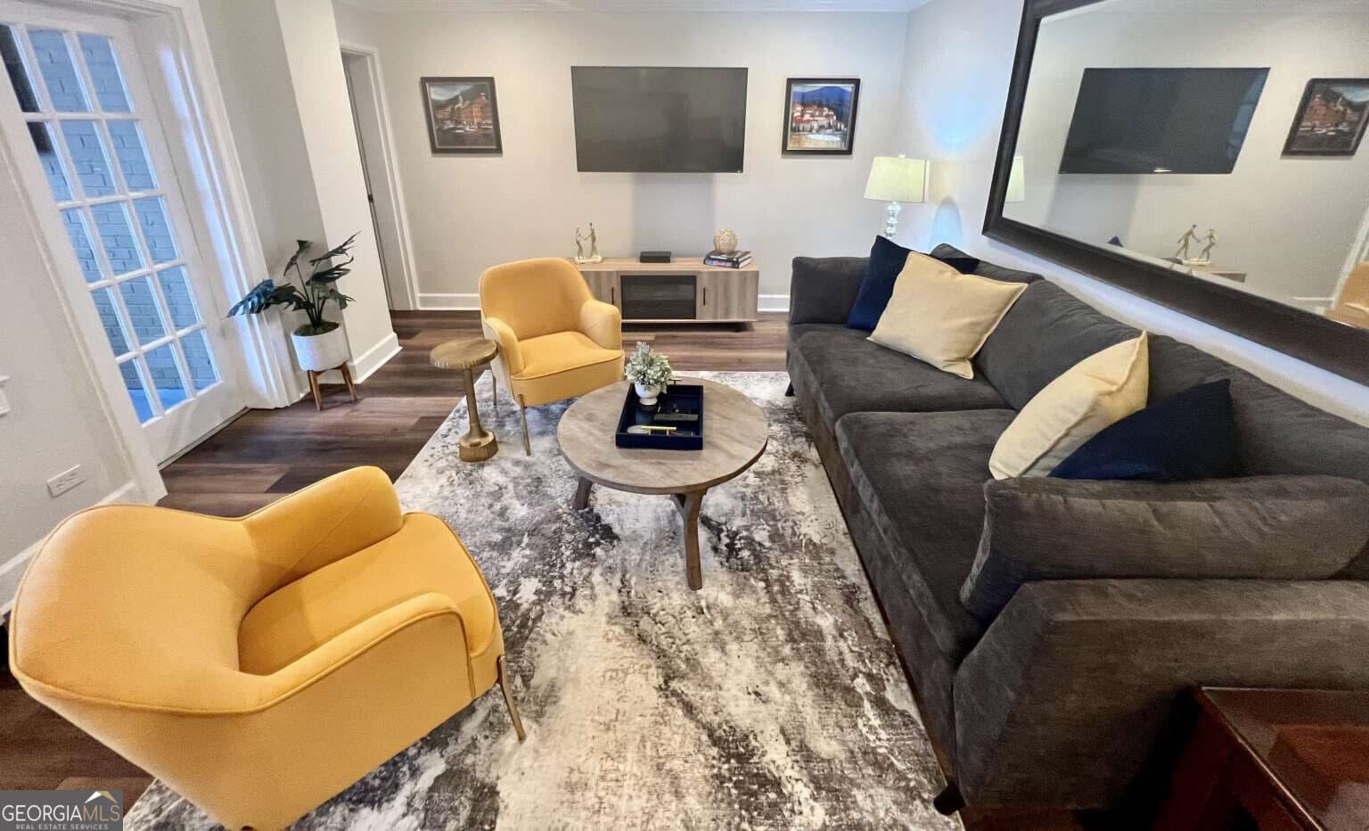 2 bedroom, 2 bathroom, 826 sq ft condominium for sale at 300 W Peachtree Street 21G, Atlanta, GA 30308 — photo 8