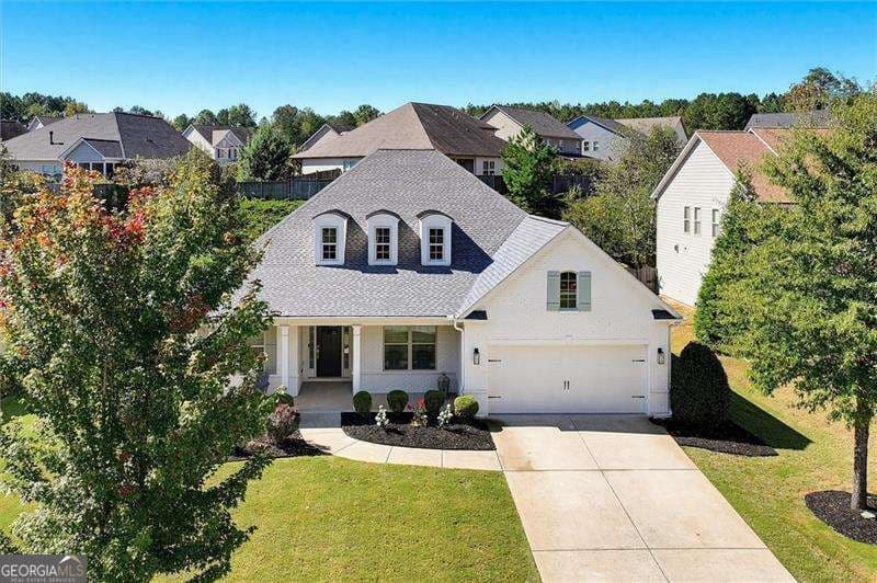 3 bedroom, 2.5 bathroom, 2,449 sq ft single family residence for sale at 4010 Creekshire Trail, Canton, GA 30115