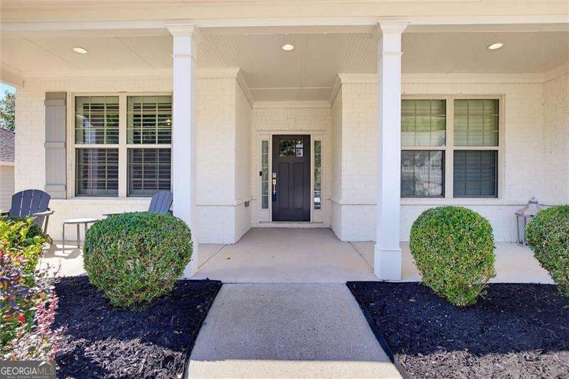 3 bedroom, 2.5 bathroom, 2,449 sq ft single family residence for sale at 4010 Creekshire Trail, Canton, GA 30115 — photo 5