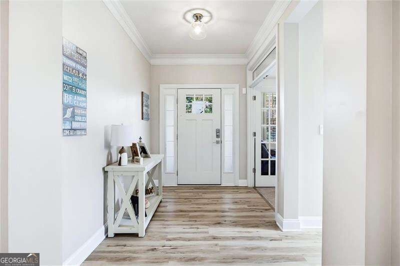 3 bedroom, 2.5 bathroom, 2,449 sq ft single family residence for sale at 4010 Creekshire Trail, Canton, GA 30115 — photo 10
