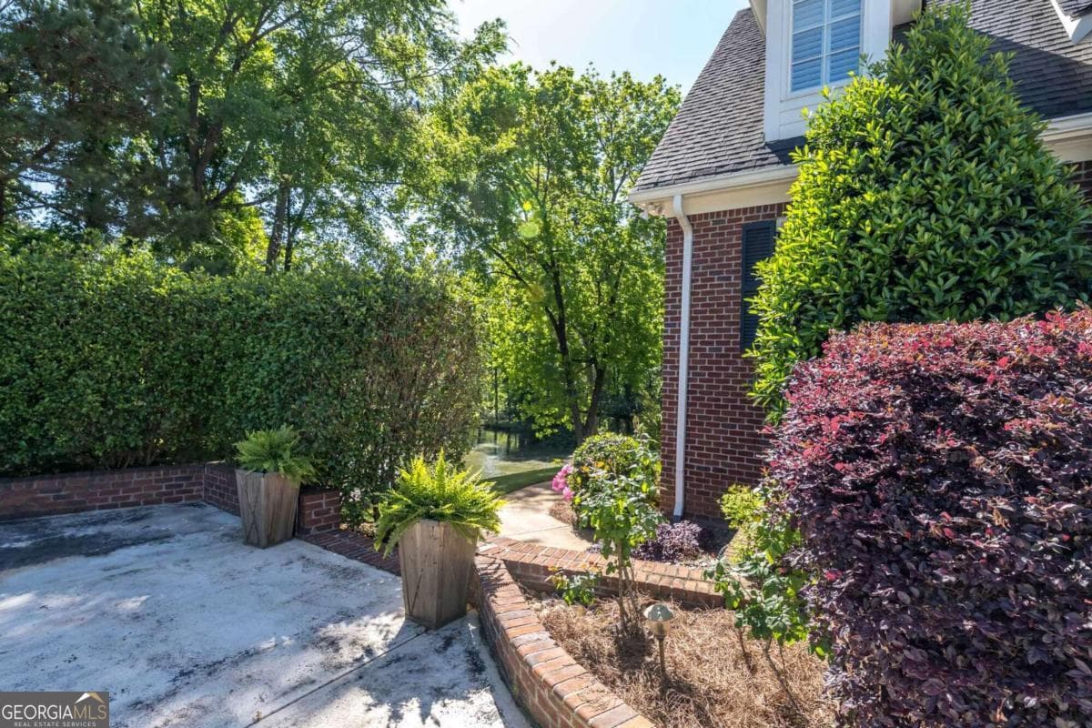 5 bedroom, 6.5 bathroom, 8,426 sq ft single family residence for sale at 306 Cascade Road, Columbus, GA 31904 — photo 6