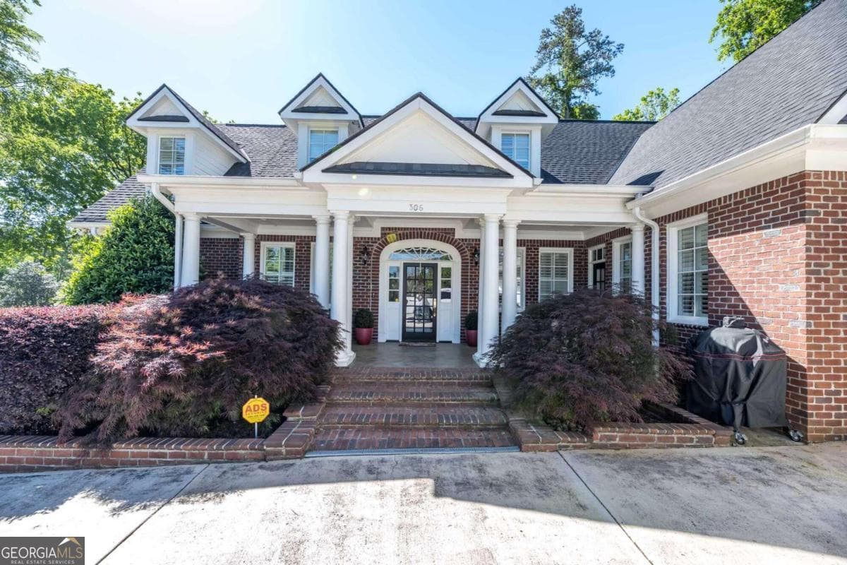 5 bedroom, 6.5 bathroom, 8,426 sq ft single family residence for sale at 306 Cascade Road, Columbus, GA 31904 — photo 8