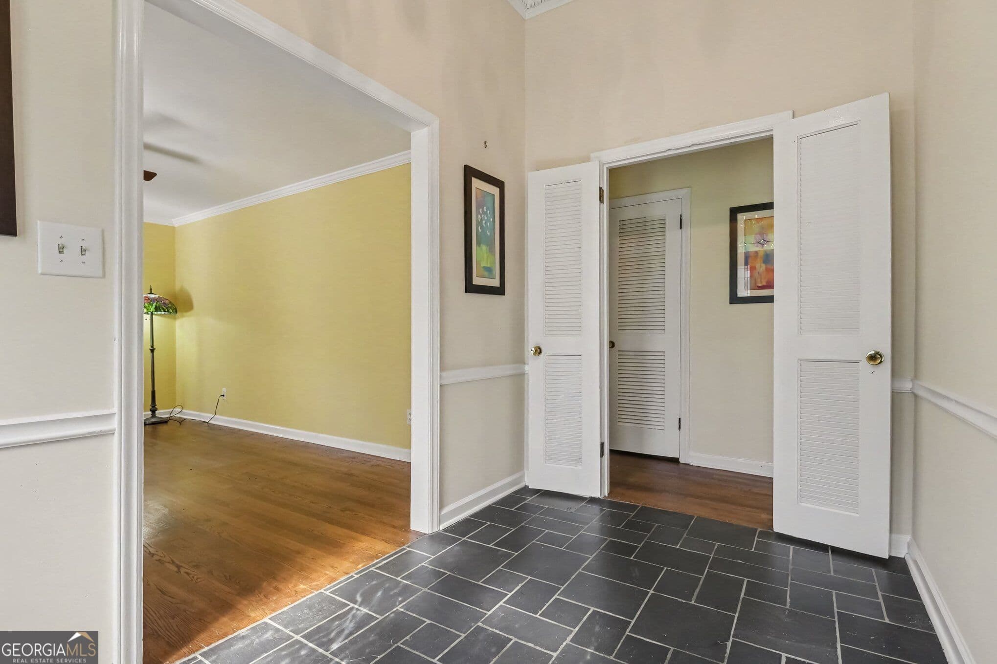 3 bedroom, 2 bathroom, 1,860 sq ft single family residence for sale at 2027 Gainsborough Drive, Chamblee, GA 30341 — photo 6