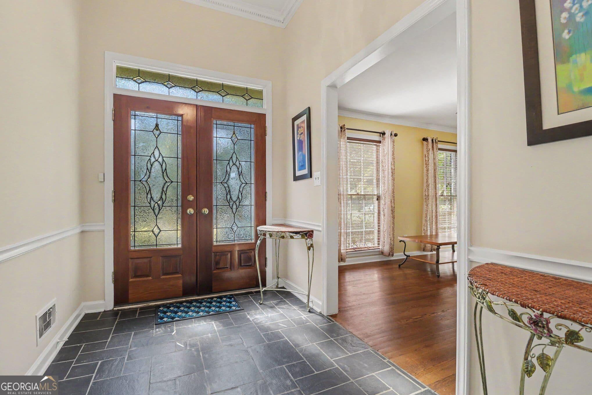 3 bedroom, 2 bathroom, 1,860 sq ft single family residence for sale at 2027 Gainsborough Drive, Chamblee, GA 30341 — photo 3
