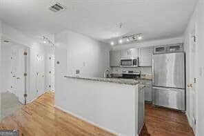 3 bedroom, 3 bathroom, 1,314 sq ft condominium for rent at 2034 River Heights Walk, Marietta, GA 30067 for $2,400 a month — photo 7