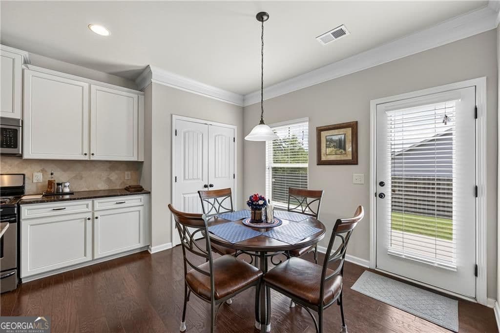 4 bedroom, 3 bathroom, 2,548 sq ft single family residence for sale at 120 Rainhill Station Drive, Dawsonville, GA 30534 — photo 6