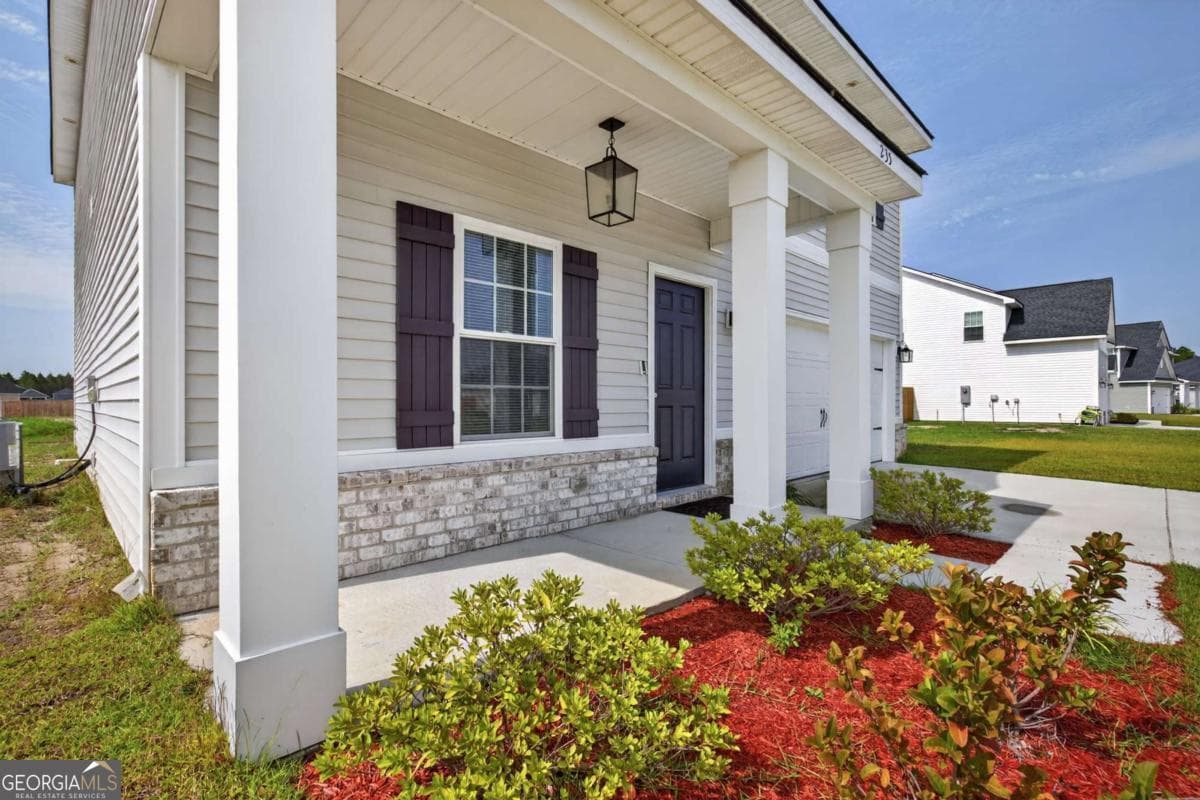 5 bedroom, 3 bathroom, 2,360 sq ft single family residence for sale at 235 Deerfield Drive, Ludowici, GA 31316 — photo 2