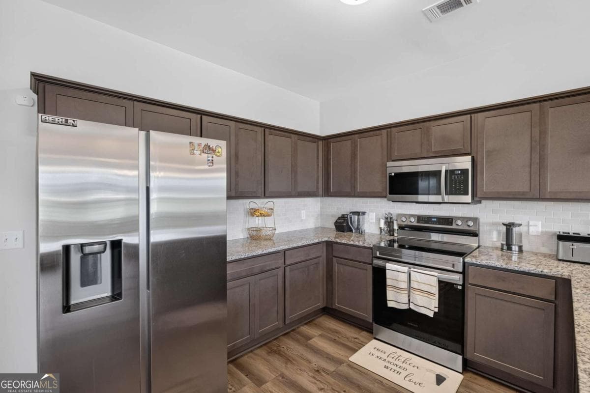 5 bedroom, 3 bathroom, 2,360 sq ft single family residence for sale at 235 Deerfield Drive, Ludowici, GA 31316 — photo 9