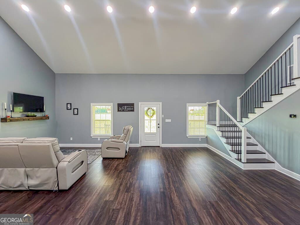 3 bedroom, 2 bathroom, 2,880 sq ft single family residence for sale at 190 E Burnt Church Road, Lakeland, GA 31635 — photo 6