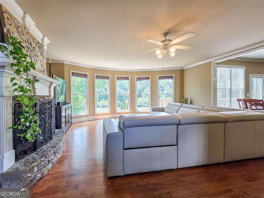 6 bedroom, 5 bathroom, 6,760 sq ft single family residence for sale at 1973 Blue Heron Way, Lawrenceville, GA 30043 — photo 4