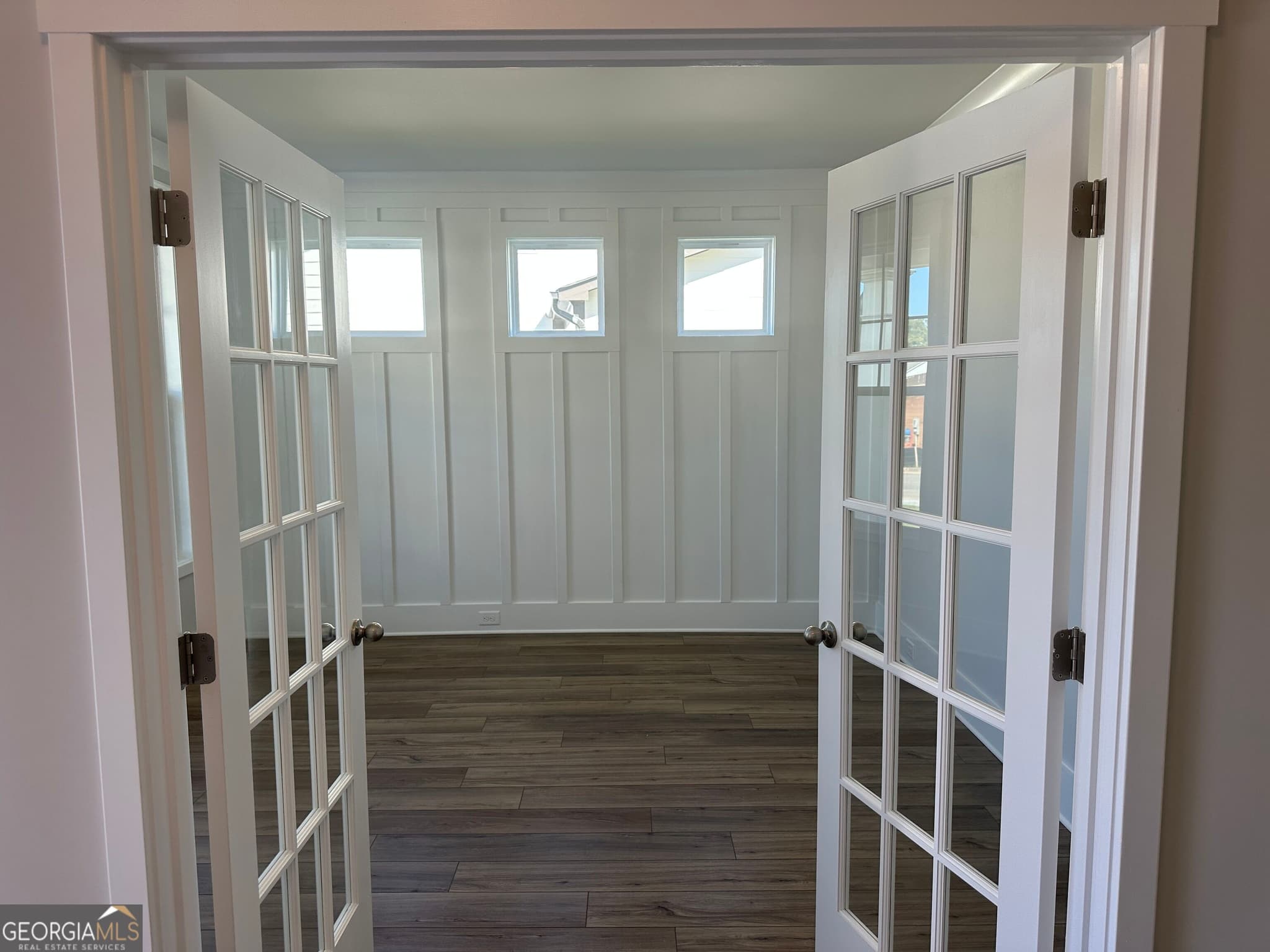 5 bedroom, 4 bathroom, 6,286 sq ft single family residence for sale at 606 Winding Rose Drive, Hoschton, GA 30548 — photo 4