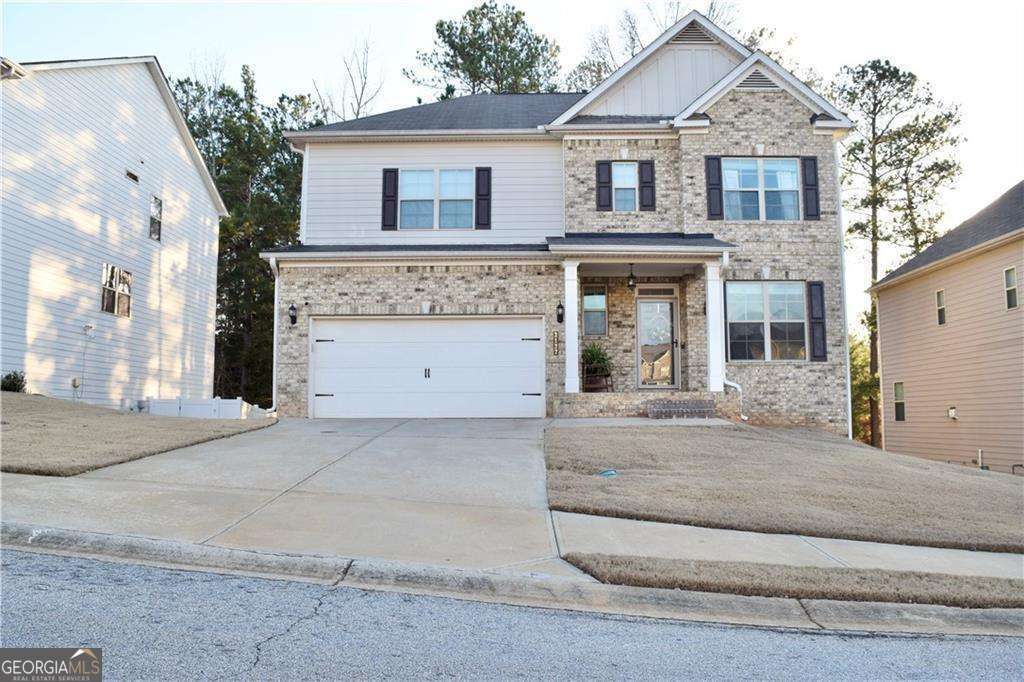 3 bedroom, 2.5 bathroom, 2,757 sq ft single family residence sold at 2127 Dodson Woods Drive, Fairburn, GA 30213