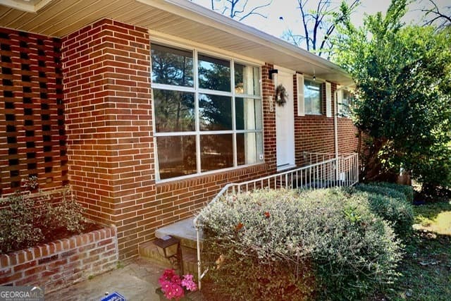 5 bedroom, 2.5 bathroom, 3,019 sq ft single family residence for sale at 100 Brett Avenue, Warner Robins, GA 31088 — photo 6