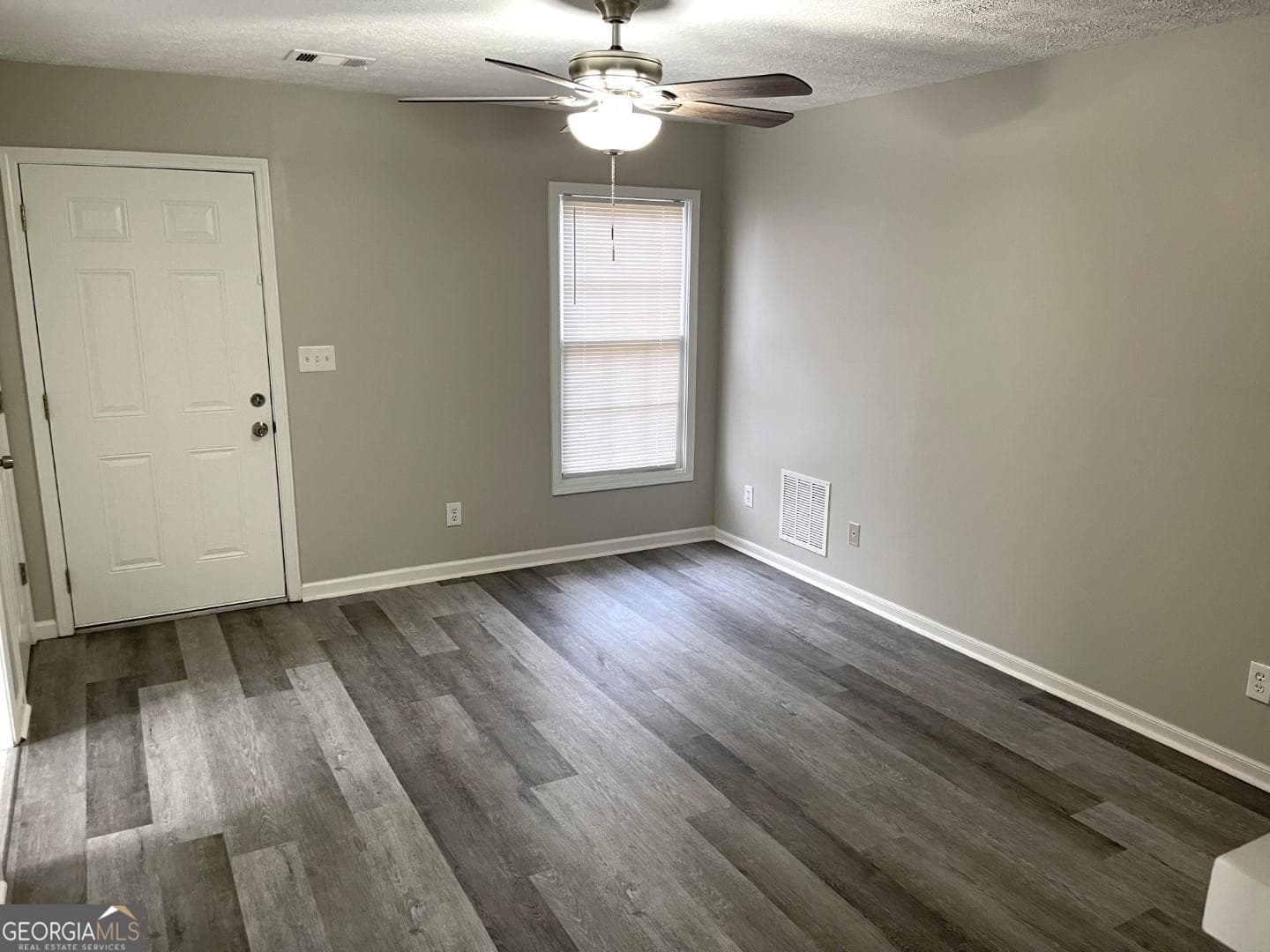 2 bedroom, 2 bathroom, 1,183 sq ft quadruplex for rent at 859 Park Place A, Conyers, GA 30012 for $1,395 a month — photo 5