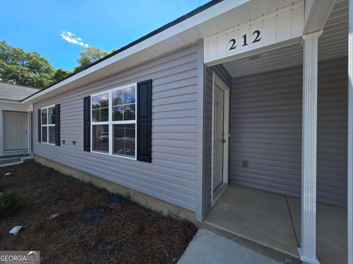 2 bedroom, 2 bathroom, 865 sq ft quadruplex for rent at 212B Tabor Drive 3B, Warner Robins, GA 31093 for $1,350 a month