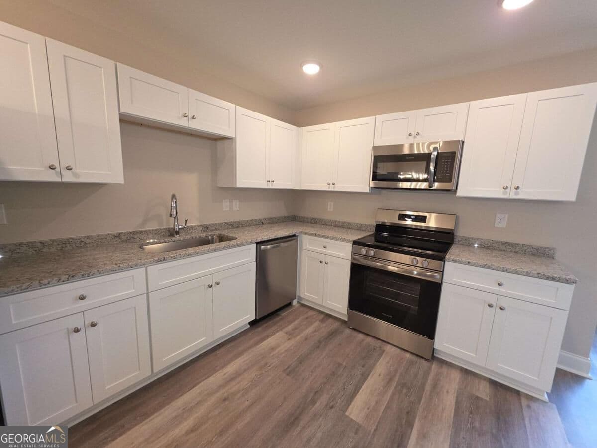 2 bedroom, 2 bathroom, 865 sq ft quadruplex for rent at 212B Tabor Drive 3B, Warner Robins, GA 31093 for $1,350 a month — photo 8