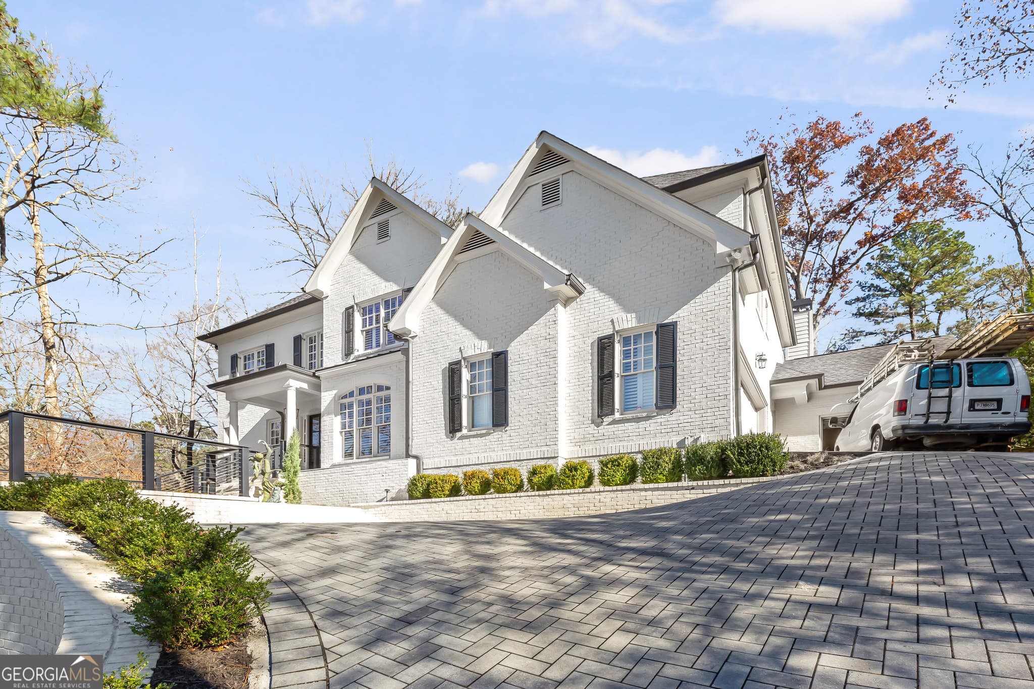 6 bedroom, 5.5 bathroom, 6,034 sq ft single family residence for rent at 2991 Sequoyah Drive, Atlanta, GA 30327 for $14,500 a month — photo 7