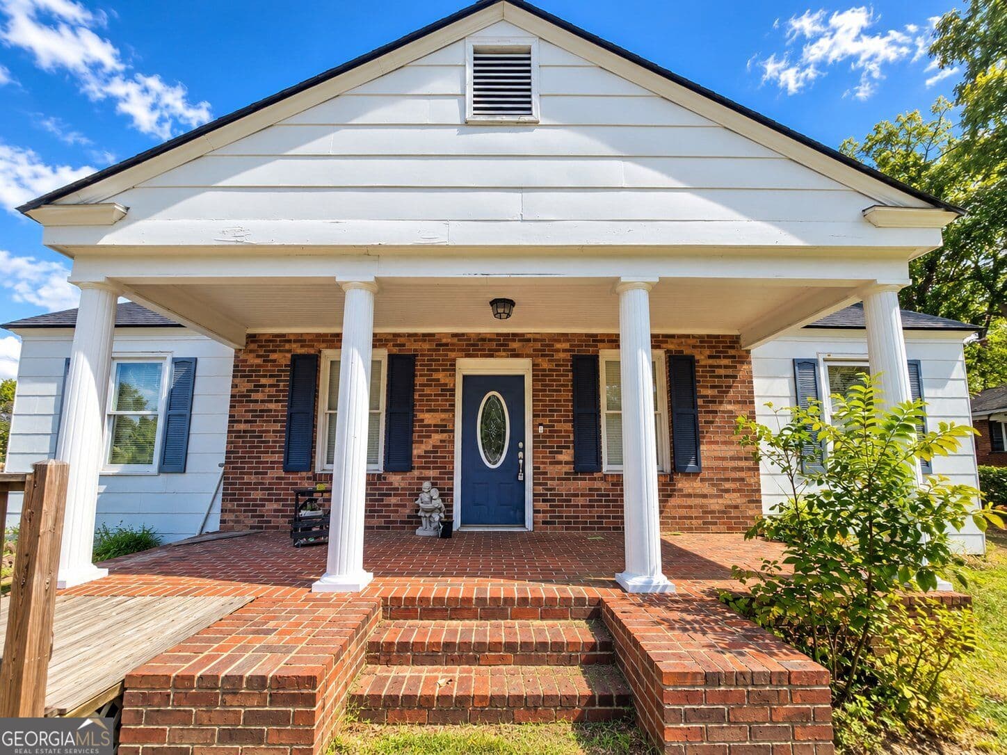 4 bedroom, 4 bathroom, 3,222 sq ft single family residence for sale at 5828 Oak Street, Eastman, GA 31023