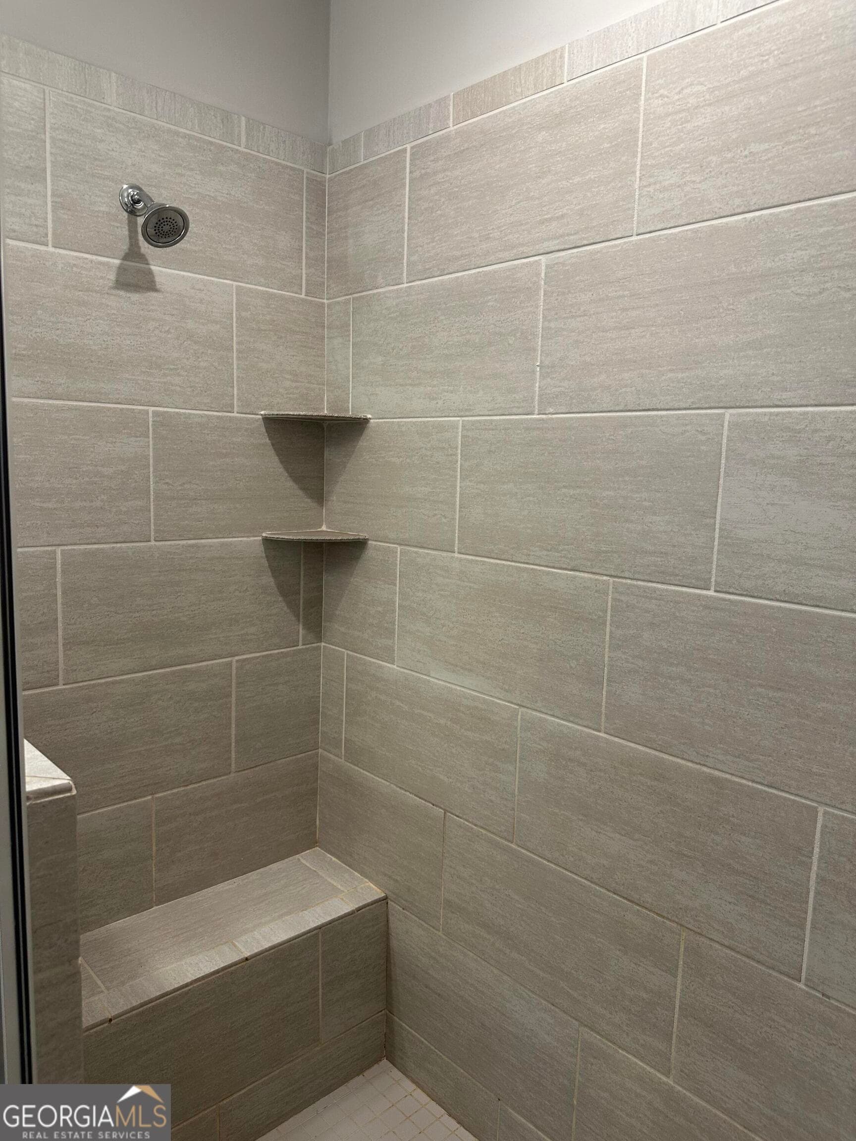 3 bedroom, 2 bathroom, 1,887 sq ft single family residence for sale at 325 Edgewater Drive, Athens, GA 30605 — photo 2