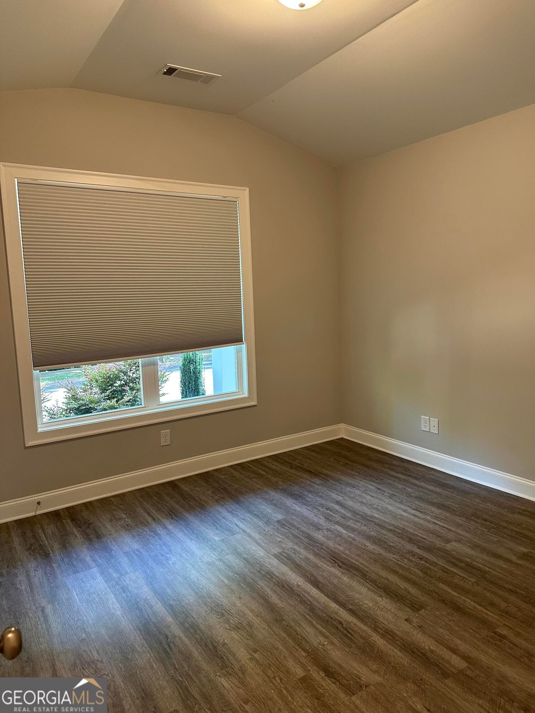 3 bedroom, 2 bathroom, 1,887 sq ft single family residence for sale at 325 Edgewater Drive, Athens, GA 30605 — photo 9