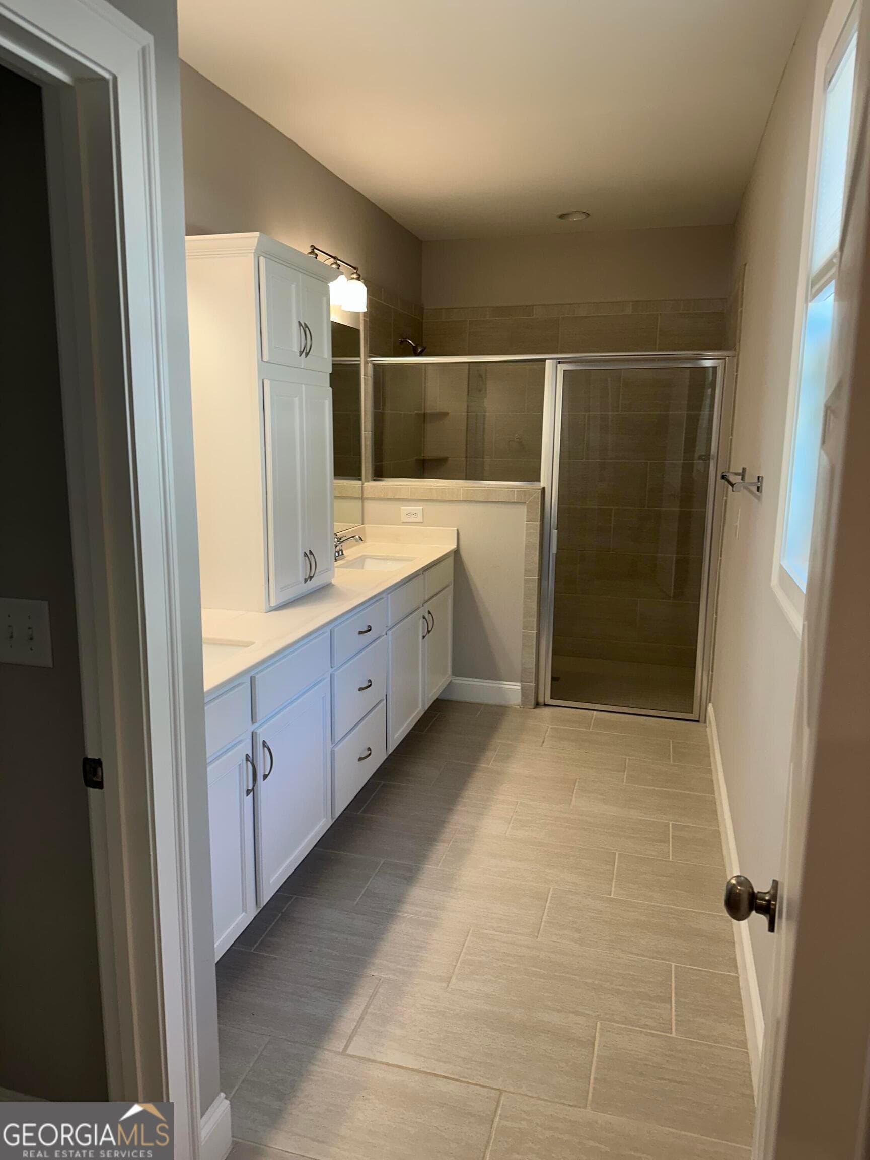 3 bedroom, 2 bathroom, 1,887 sq ft single family residence for sale at 325 Edgewater Drive, Athens, GA 30605 — photo 4