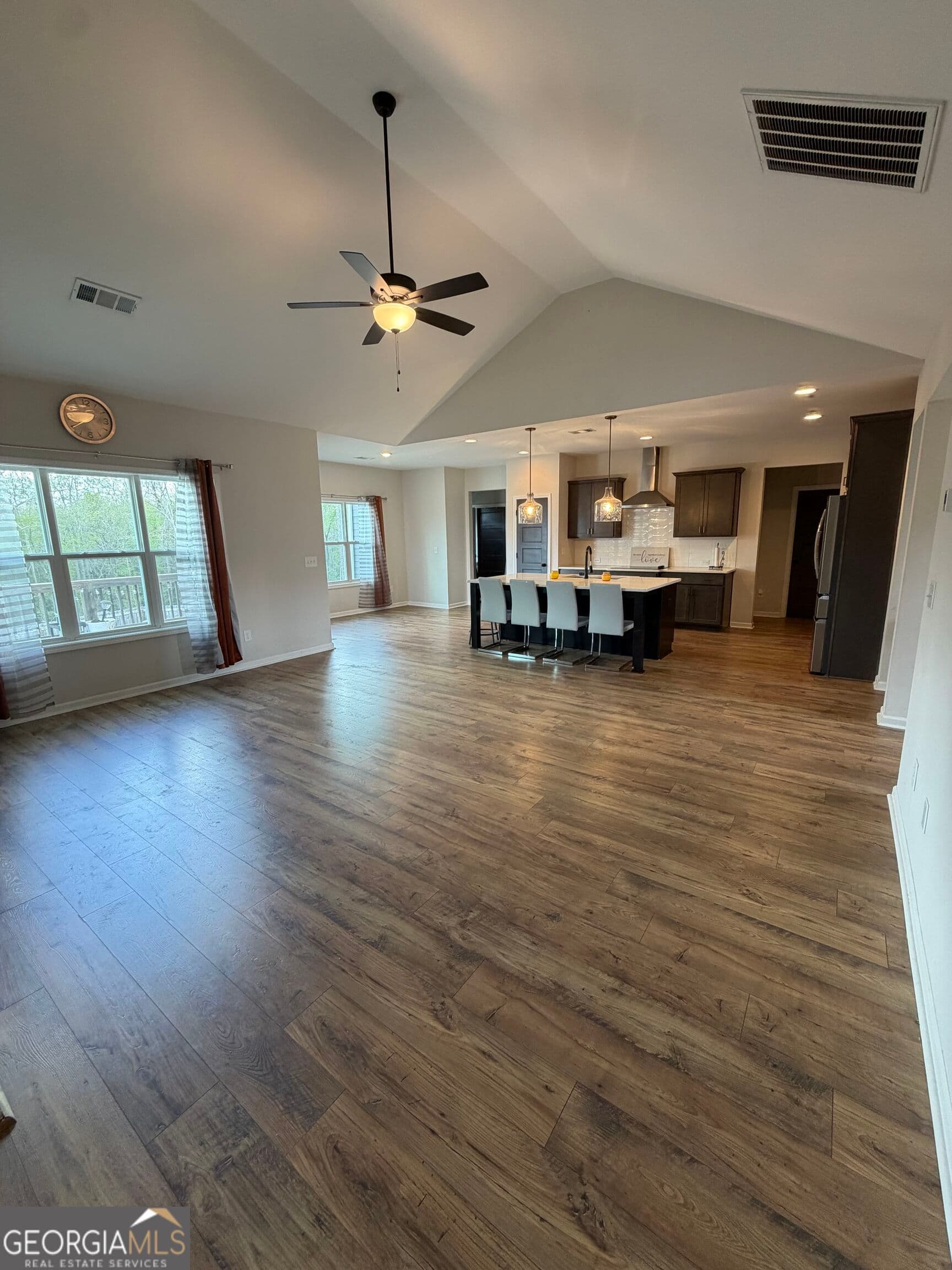 7 bedroom, 4 bathroom, 4,667 sq ft single family residence for sale at 14 Shadybrook Path, Newnan, GA 30263 — photo 5