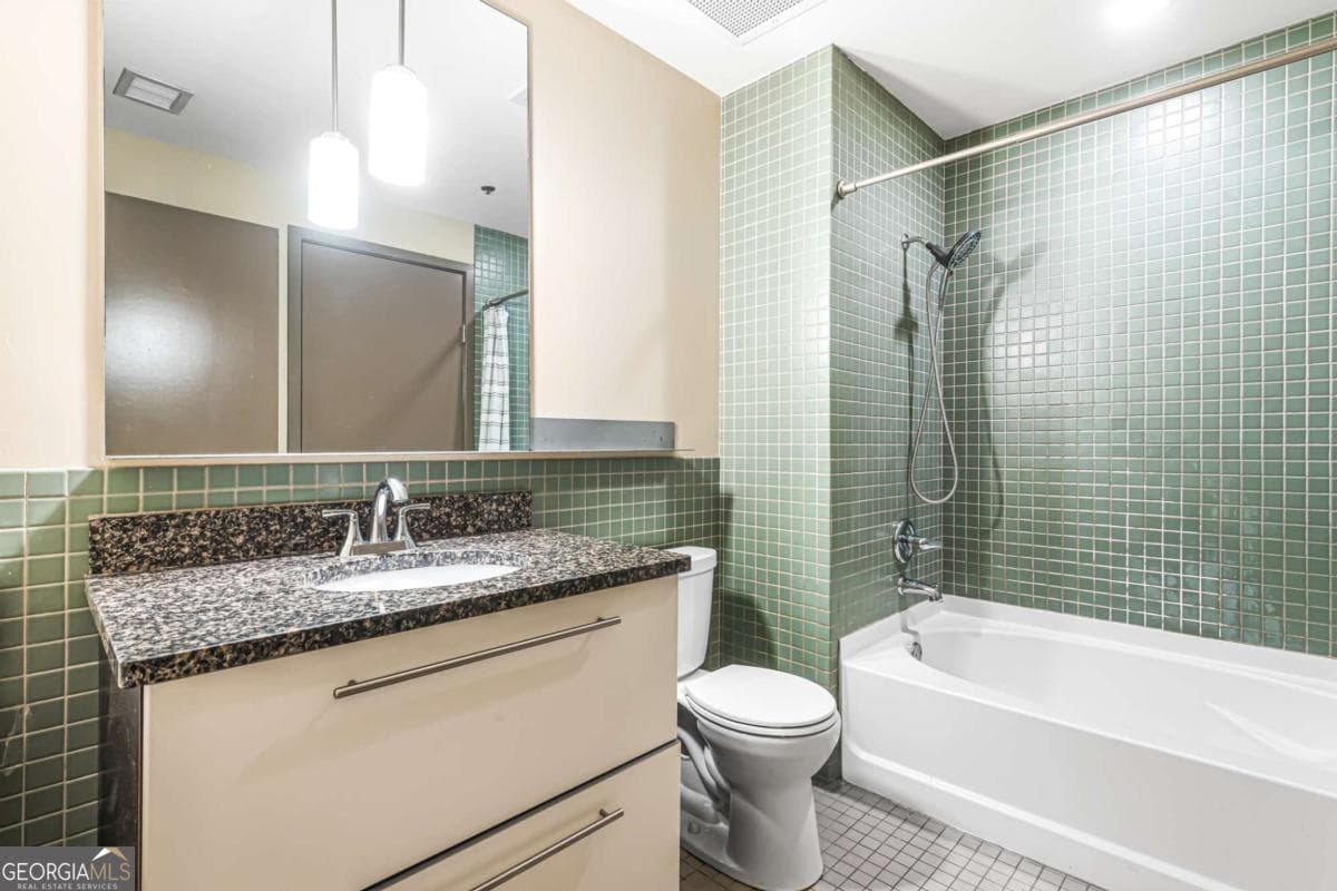 2 bedroom, 1 bathroom, 1,025 sq ft condominium for sale at 480 John Wesley Dobbs Avenue 422, Atlanta, GA 30312 — photo 7