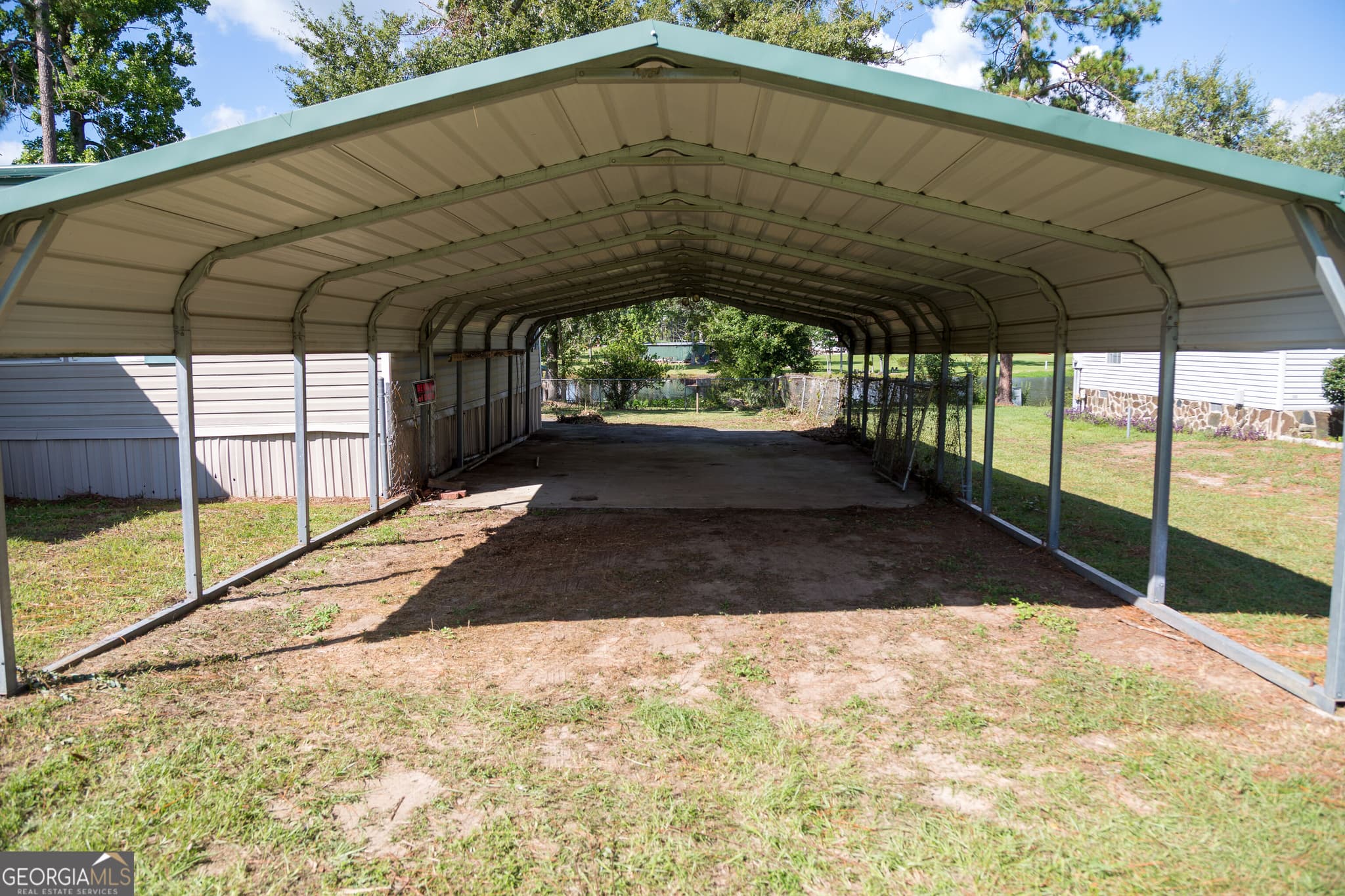 3 bedroom, 2 bathroom, 1,800 sq ft manufactured home,single family residence for sale at 3615 Lake Mayers Road, Baxley, GA 31513 — photo 3