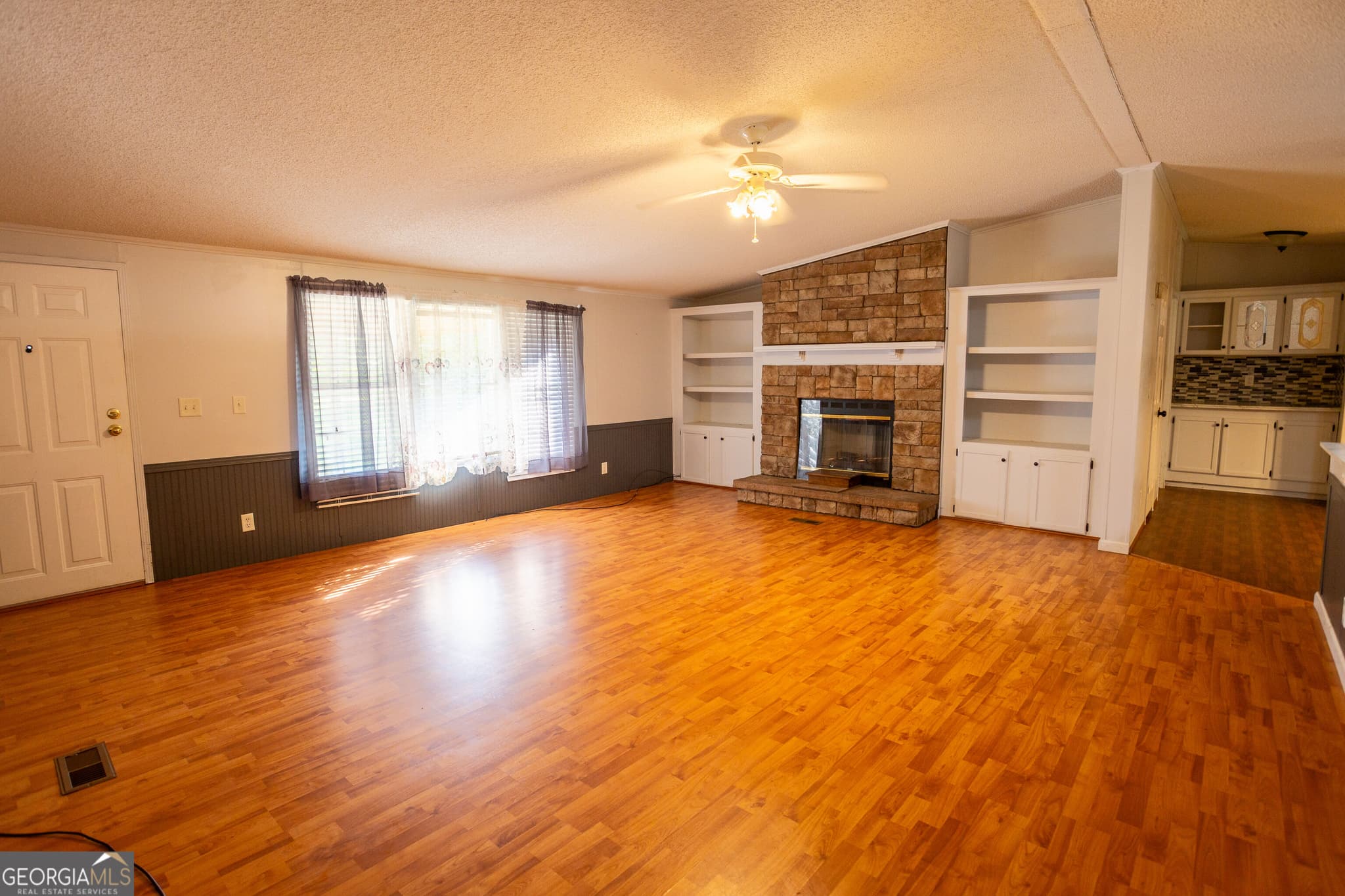 3 bedroom, 2 bathroom, 1,800 sq ft manufactured home,single family residence for sale at 3615 Lake Mayers Road, Baxley, GA 31513 — photo 8