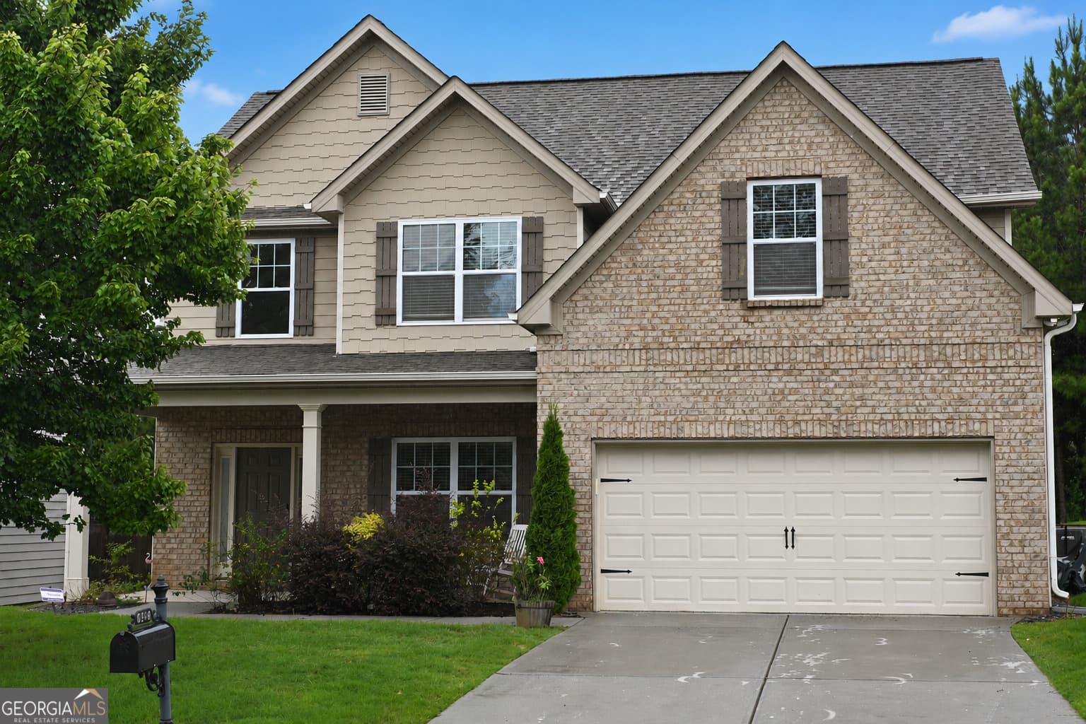 4 bedroom, 2.5 bathroom, 2,300 sq ft single family residence for rent at 6186 Baltusrol Trace, Fairburn, GA 30213 for $2,649 a month — photo 1 of 1