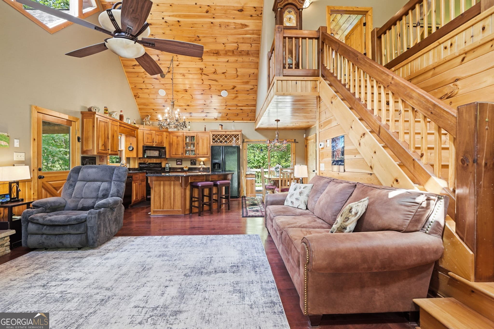 3 bedroom, 3.5 bathroom, 2,210 sq ft cabin,single family residence for sale at 139 Deer Trail, Mineral Bluff, GA 30559 — photo 6