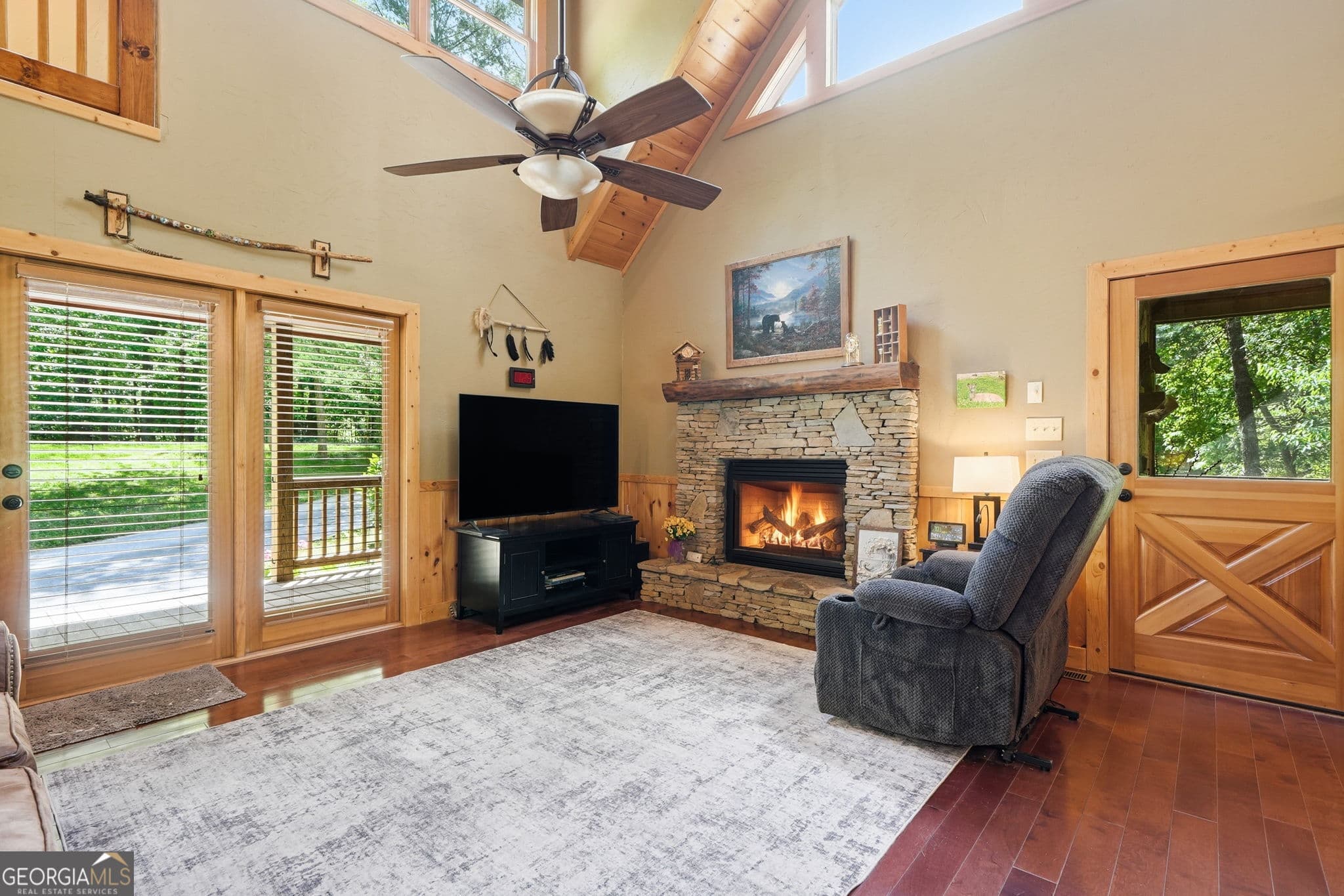 3 bedroom, 3.5 bathroom, 2,210 sq ft cabin,single family residence for sale at 139 Deer Trail, Mineral Bluff, GA 30559 — photo 8